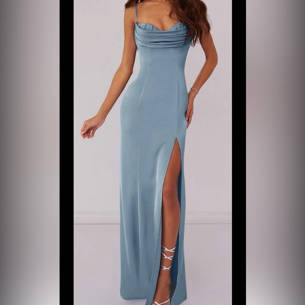 Dress/gown
